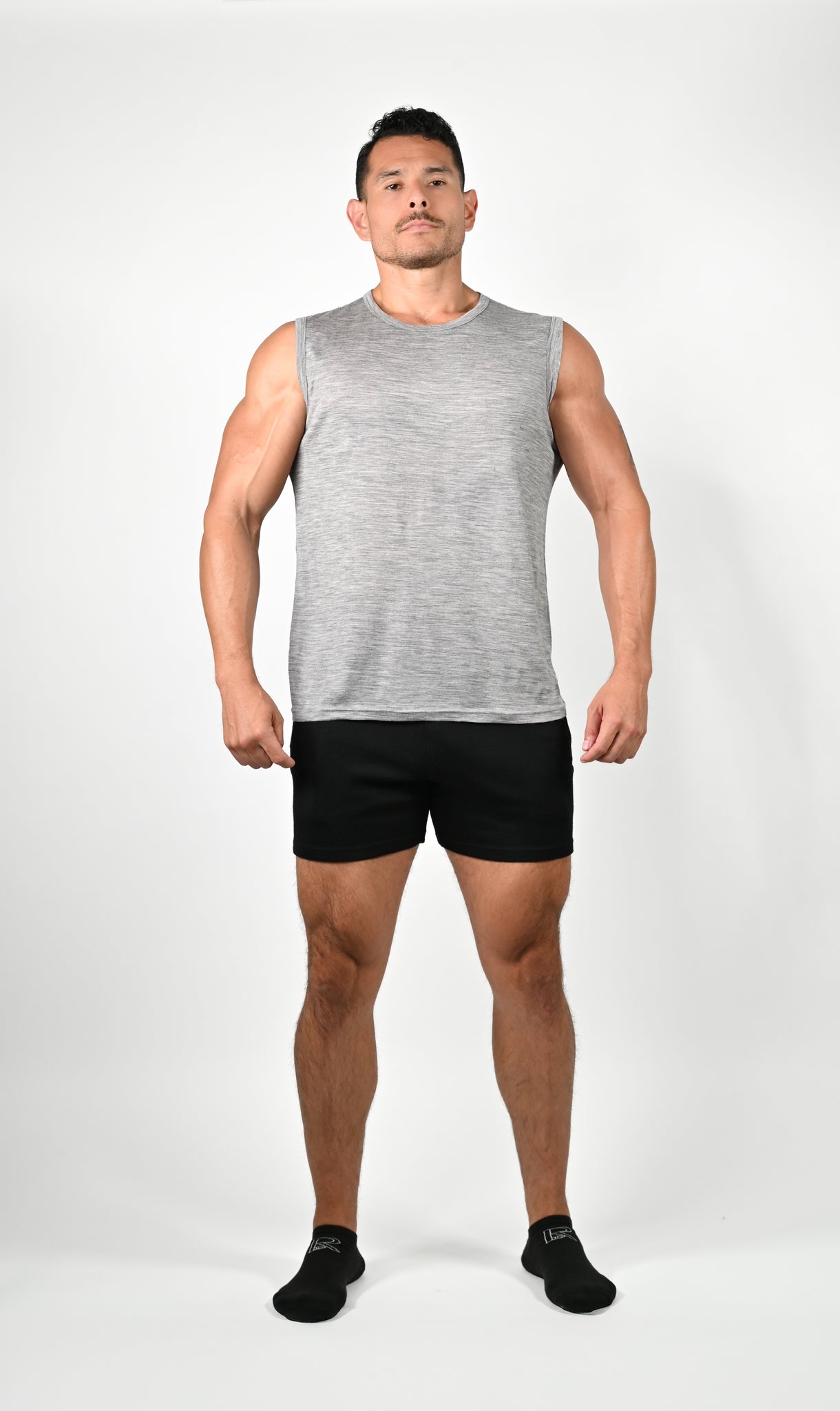 Plastic-free merino wool tank top – sustainable performance clothing for men